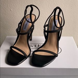Brand new Steve Madden heels